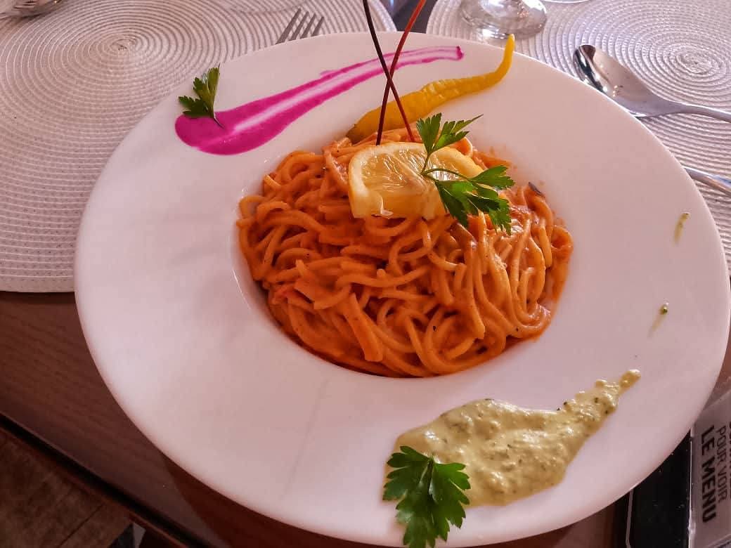 Spaghetti a la crème